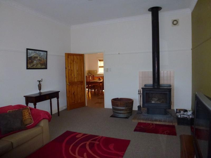 5 Myles Road NEWLYN 3364, Newlyn VIC 3364