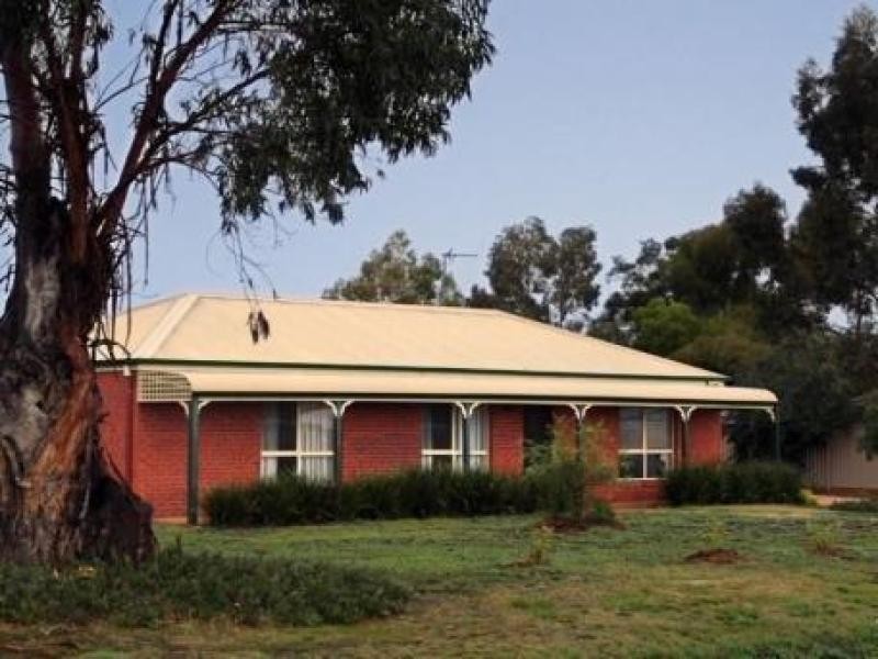 15 Suburban Street CLUNES 3370, Clunes VIC 3370