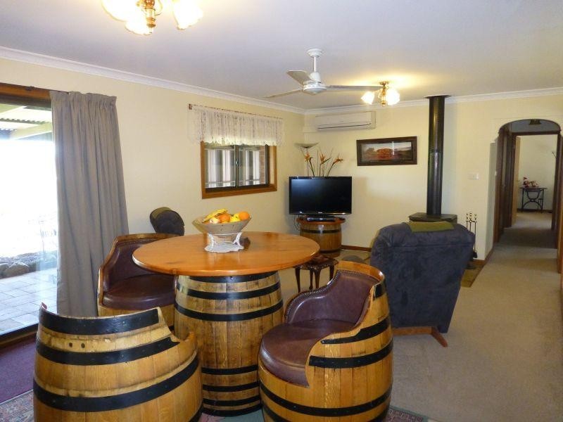 69 New North Court, Clunes VIC 3370