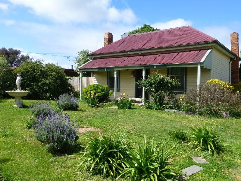 18 Talbot Road CLUNES 3370, Clunes VIC 3370