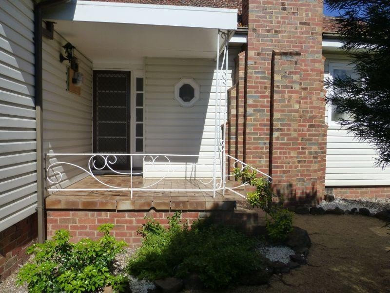 17 Service Street CLUNES 3370, Clunes VIC 3370