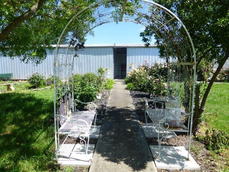 1 Macdonald Street, Clunes VIC 3370