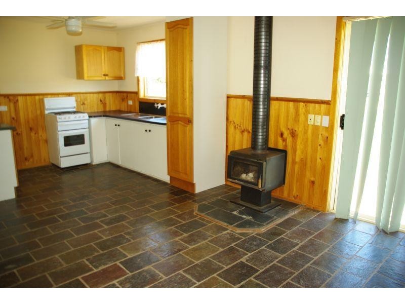 11 Smith Street CLUNES 3370, Clunes VIC 3370