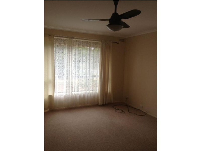 14 Camp Parade, Clunes VIC 3370