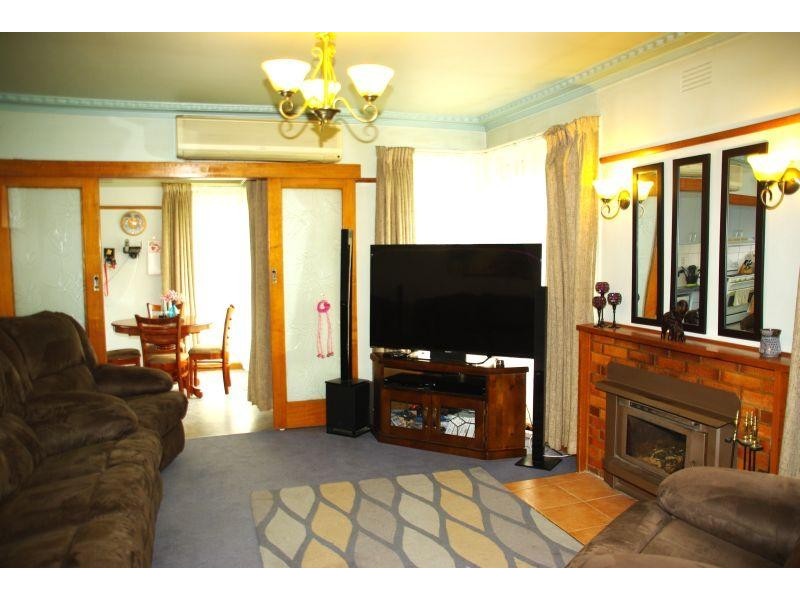 46 Melbourne Road, Creswick VIC 3363