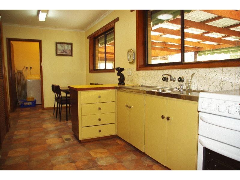 19 Hyde Park Road, Creswick VIC 3363