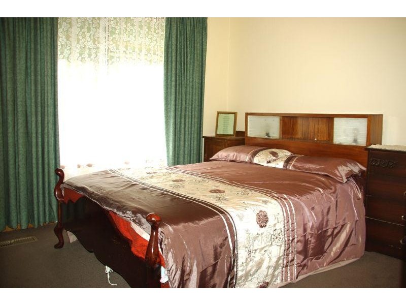 19 Hyde Park Road, Creswick VIC 3363