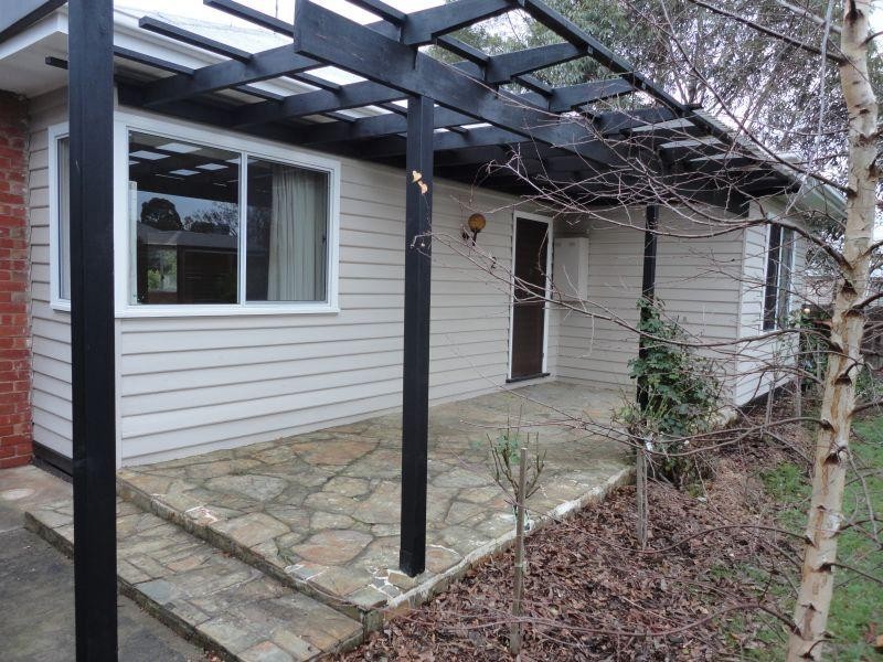 2 Trimble  Street, Daylesford VIC 3460