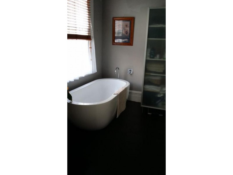 55 Albert Street, Creswick VIC 3363