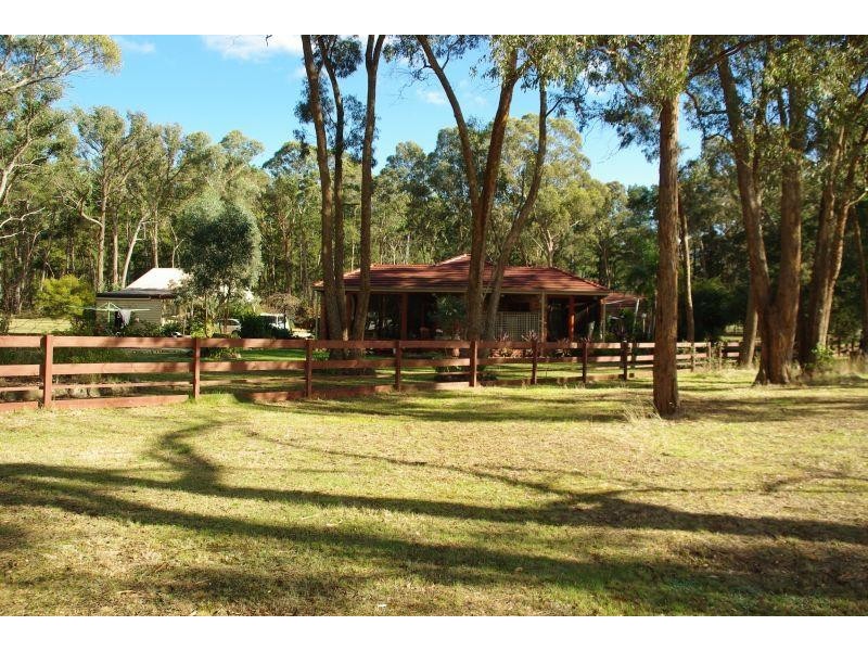 59 Mendhams Dam  Road, Creswick VIC 3363