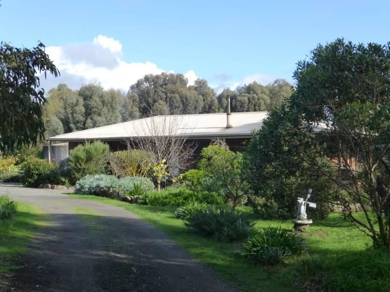 15 Boundary Street, Clunes VIC 3370