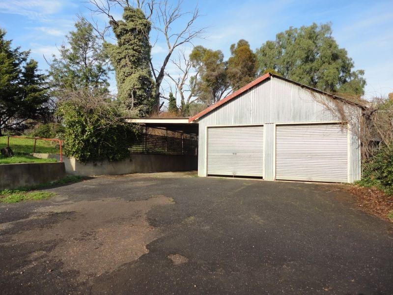 29 Service Street, Clunes VIC 3370