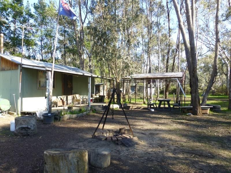 15 Cemetery Road, Clunes VIC 3370