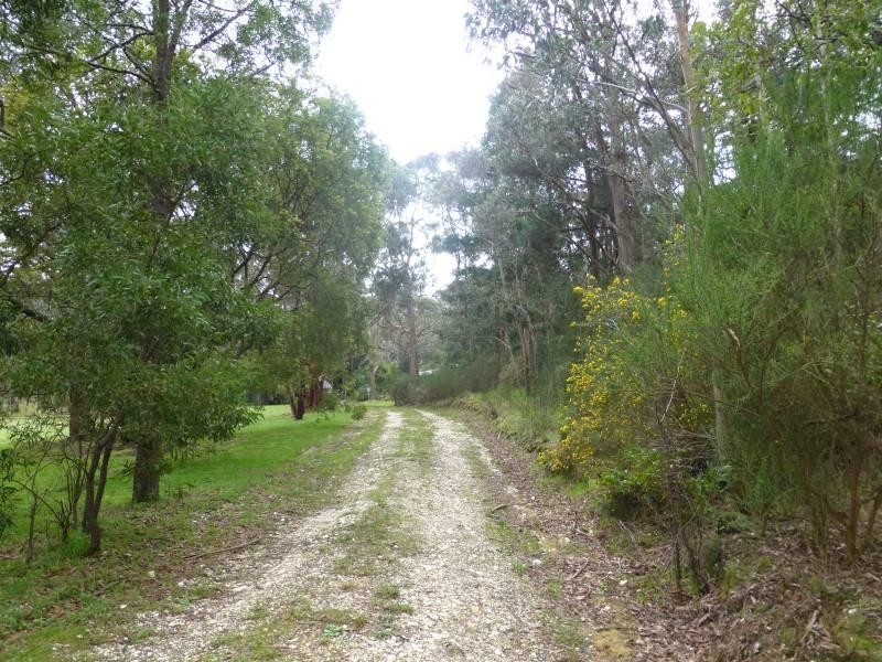 16-20 St Georges Lake Road, Creswick VIC 3363