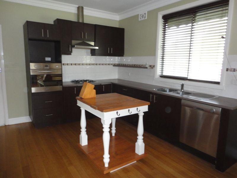 10 Elizabeth Road, Creswick VIC 3363