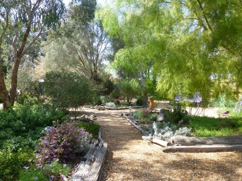 51 Service Street, Clunes VIC 3370