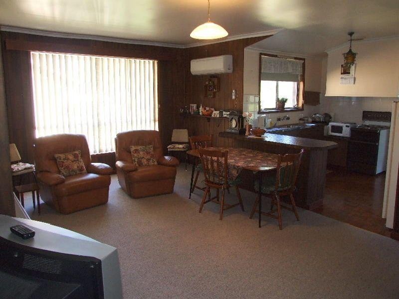 25 Angus Street, Clunes VIC 3370