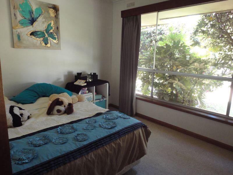 21 Semmens Avenue, Creswick VIC 3363