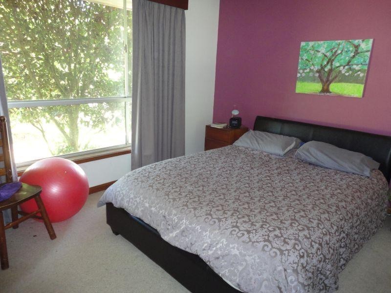 21 Semmens Avenue, Creswick VIC 3363