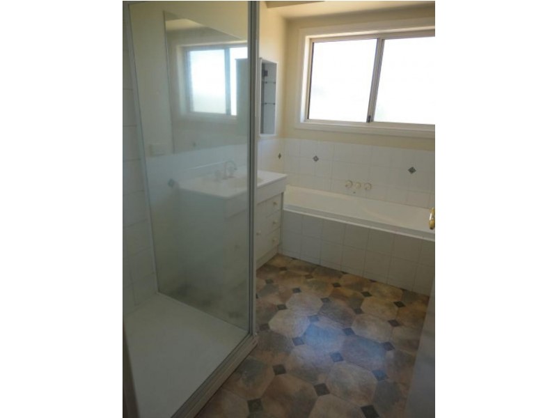 15 Suburban  Street, Clunes VIC 3370