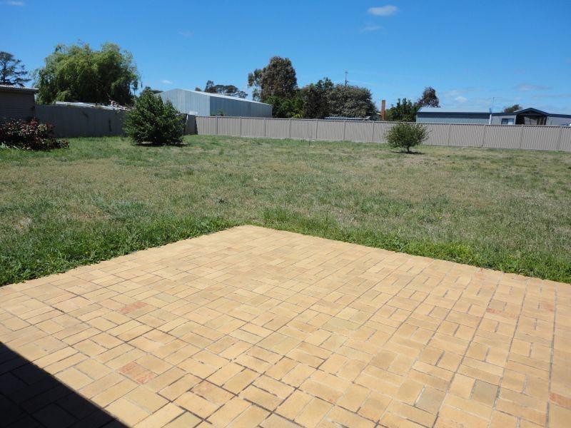 15 Suburban  Street, Clunes VIC 3370