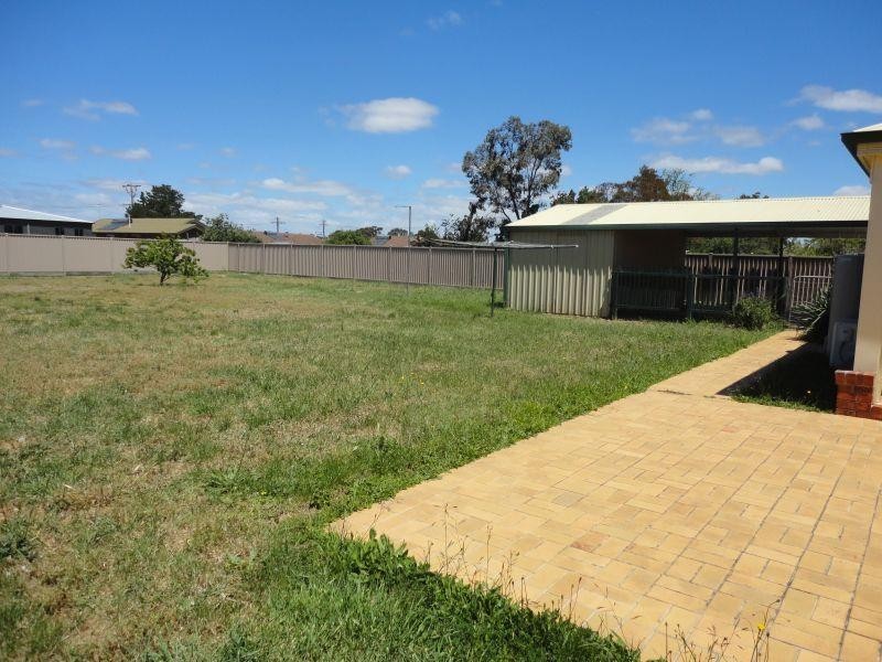 15 Suburban  Street, Clunes VIC 3370