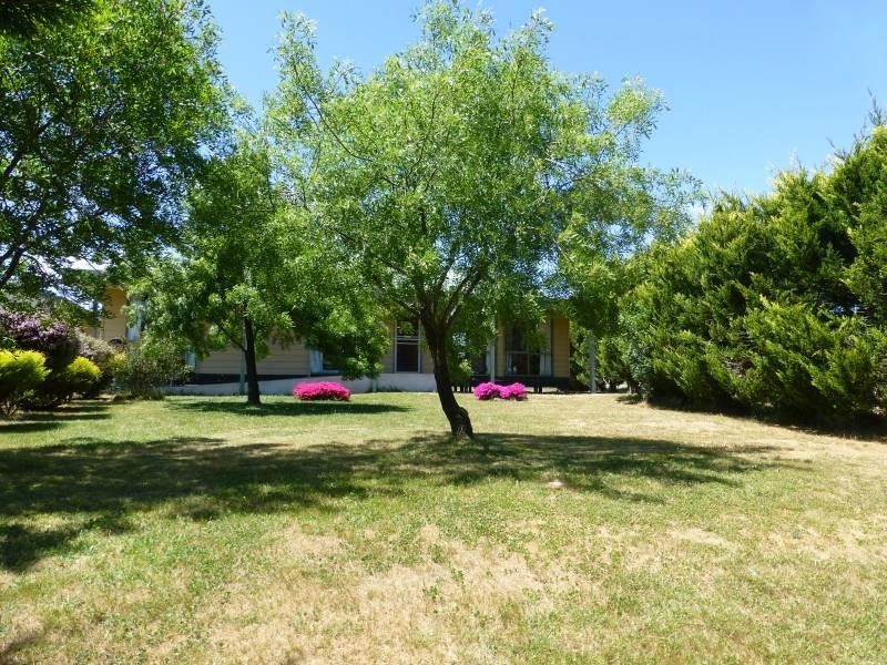 17 West Street, Clunes VIC 3370