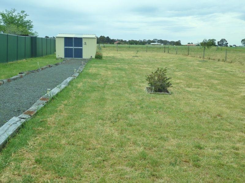 45 Smeaton  Road, Clunes VIC 3370