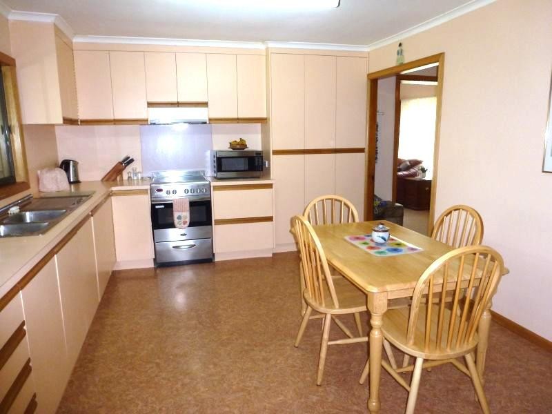 35 Moore Street, Creswick VIC 3363