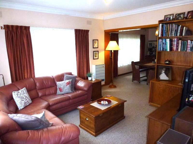 35 Moore Street, Creswick VIC 3363