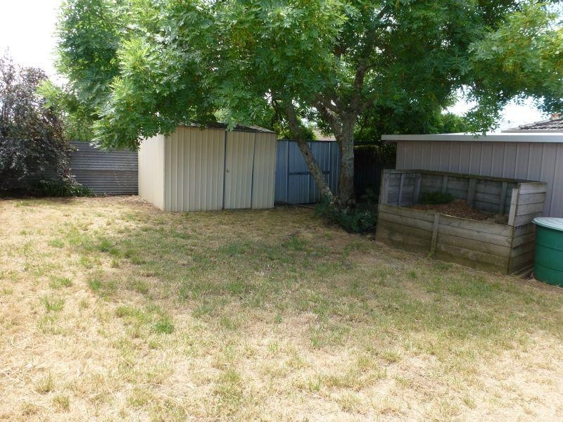 21 Semmens Avenue, Creswick VIC 3363