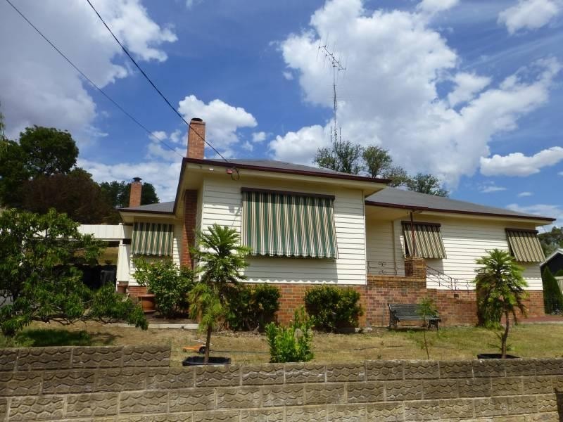 21 Angus Street, Clunes VIC 3370