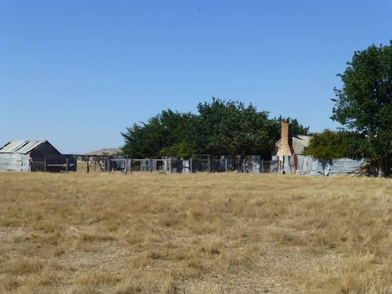 125 Smeaton  Road, Clunes VIC 3370