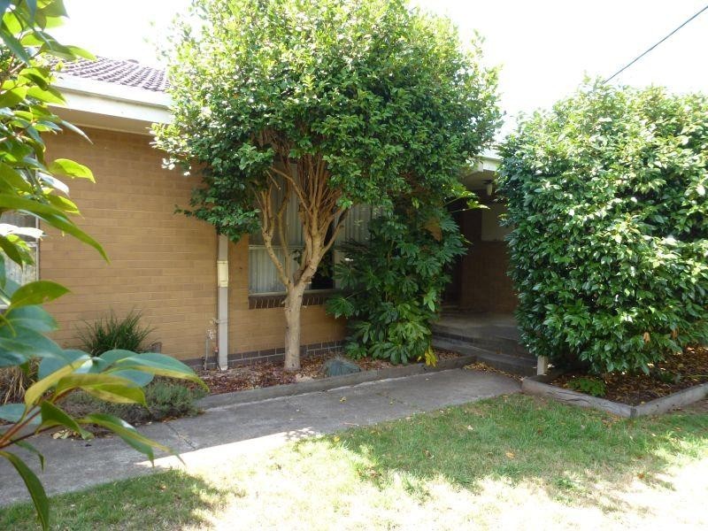 21 Semmens Avenue, Creswick VIC 3363