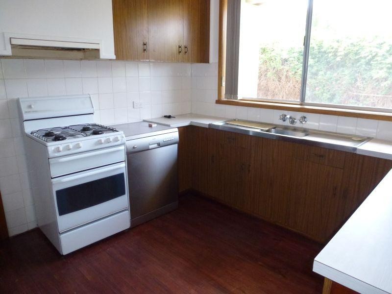 21 Semmens Avenue, Creswick VIC 3363