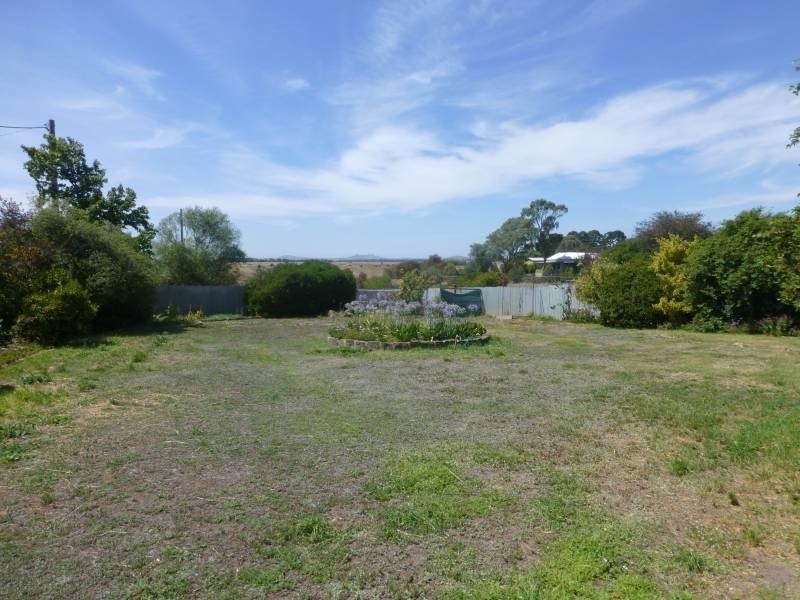 61 Service Street, Clunes VIC 3370