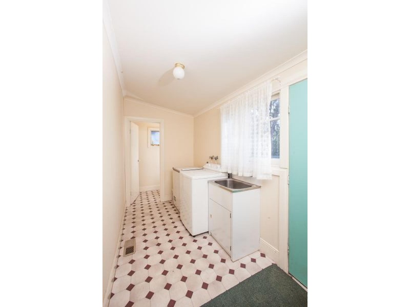 66 Albert Street, Creswick VIC 3363