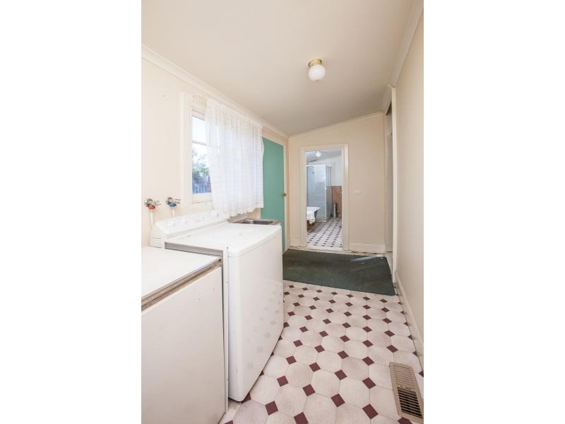 66 Albert Street, Creswick VIC 3363