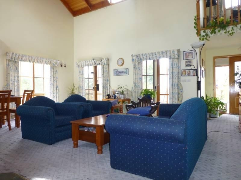 20 Camp Parade, Clunes VIC 3370