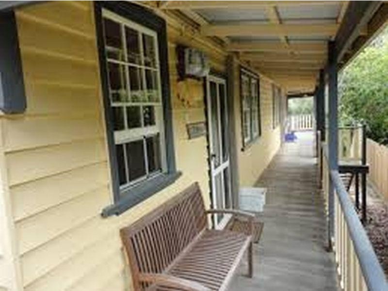 3/2 Mineral Springs Crescent, Hepburn Springs VIC 3461