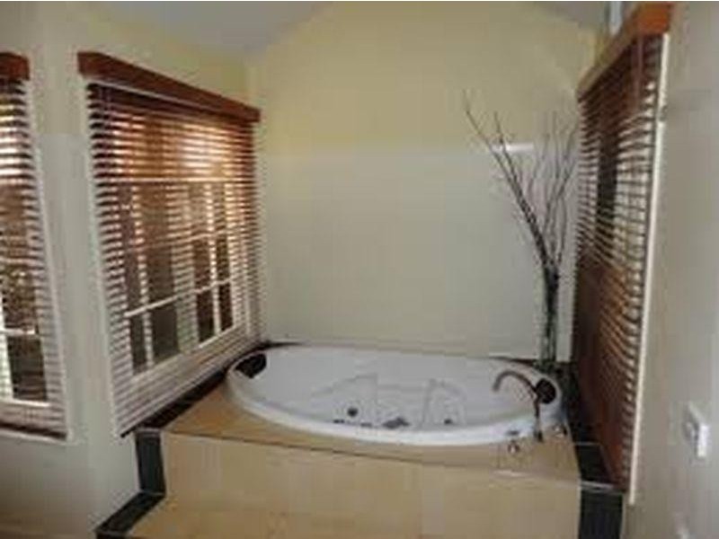 3/2 Mineral Springs Crescent, Hepburn Springs VIC 3461