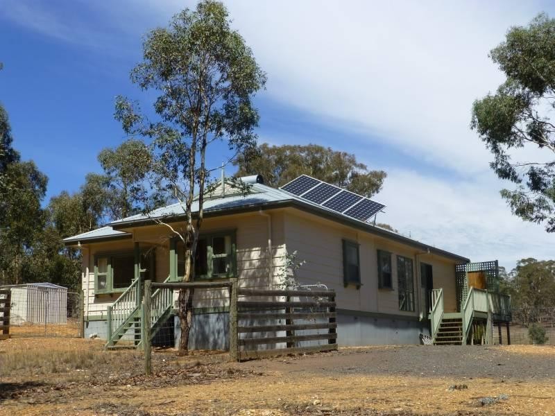 11 Leslie Street, Clunes VIC 3370