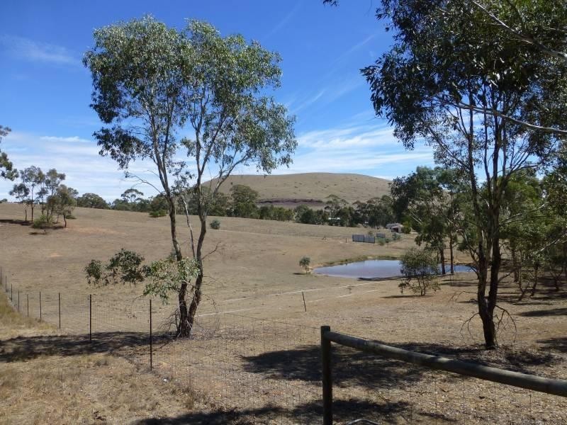 11 Leslie Street, Clunes VIC 3370