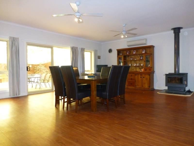 82 Bailey Street, Clunes VIC 3370