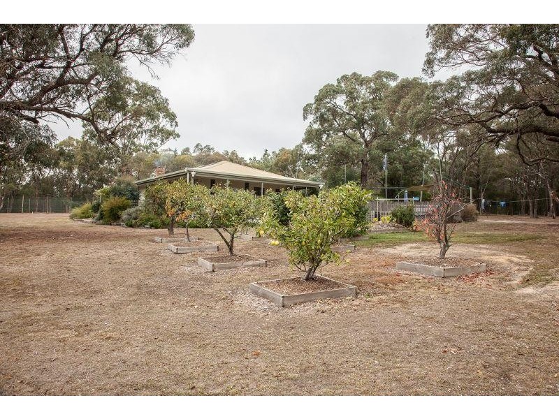 62 Pollards Lane, Creswick VIC 3363