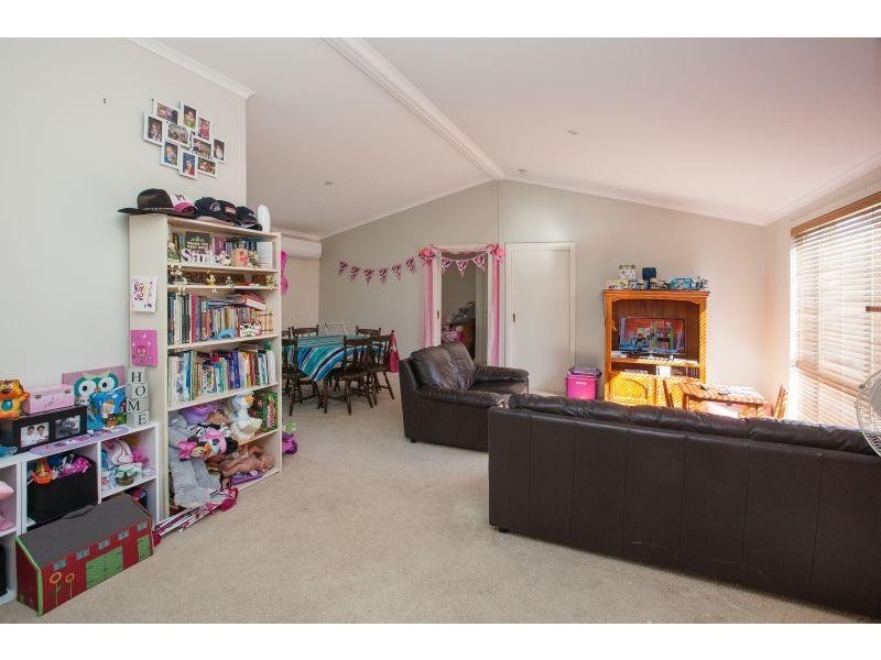 23 Albert Street, Clunes VIC 3370