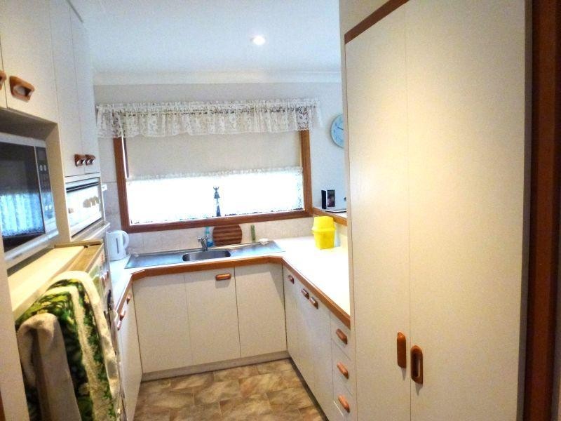 4/2 Bridge  Streets, Creswick VIC 3363