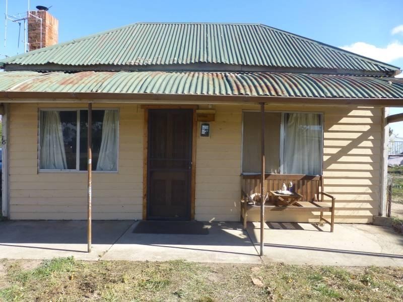 16 Angus Street, Clunes VIC 3370
