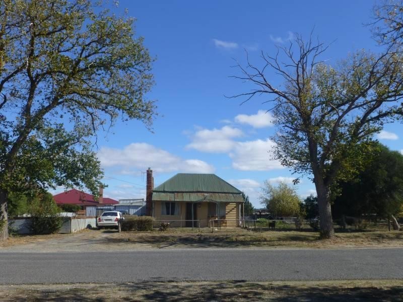 16 Angus Street, Clunes VIC 3370