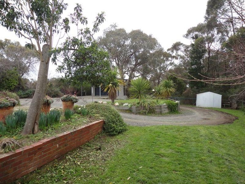 21 Hepburn  Road, Hepburn Springs VIC 3461